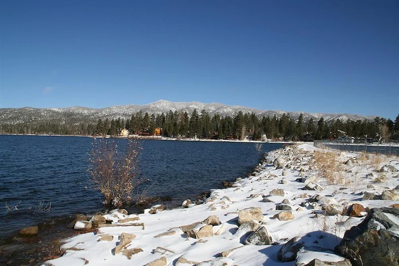 Big Bear Lake, CA winter off-roading trails